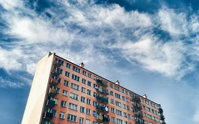 Building Apartment